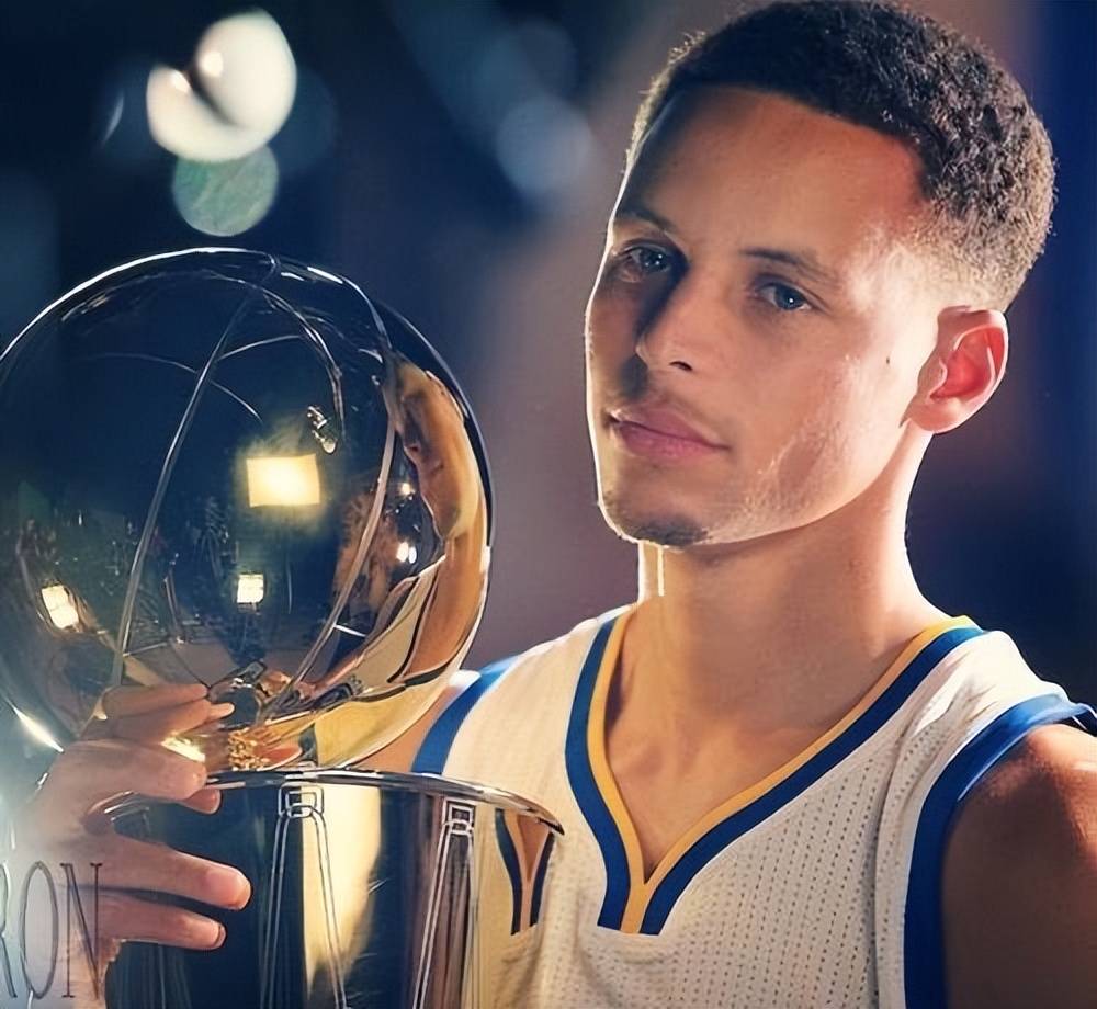 C罗在这一 C罗在这一