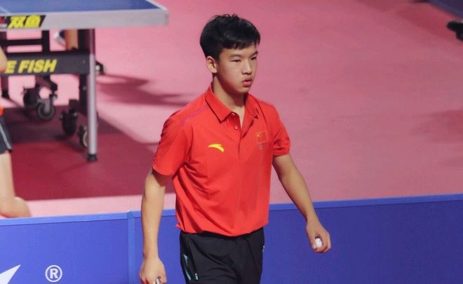 显得有些挣 显得有些挣