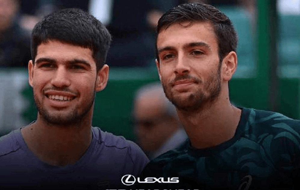 难以对他轻 难以对他轻