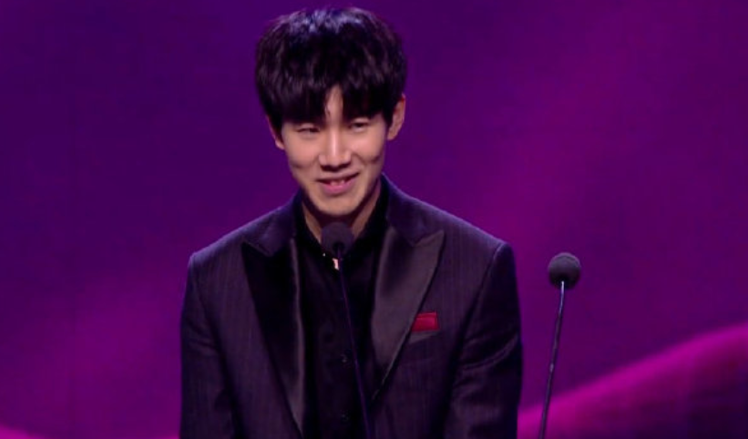 都展现出了 都展现出了