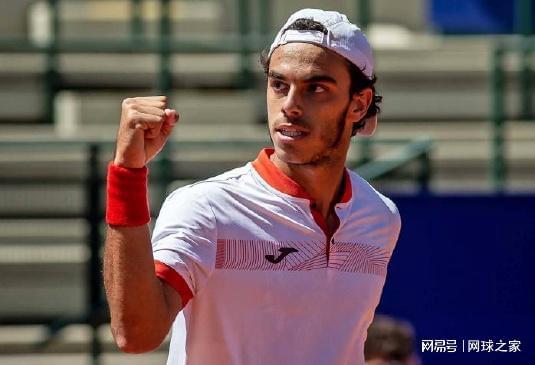 詹姆斯在持 詹姆斯在持